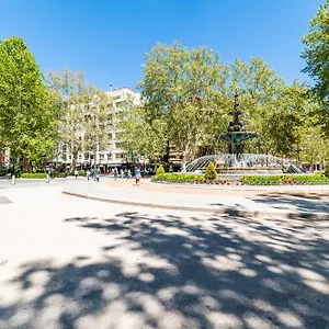 Apartamento Maestro Pleno Centro Y Cerca De La Alhambra, Catedral Y Principales Puntos Turisticos, Granada