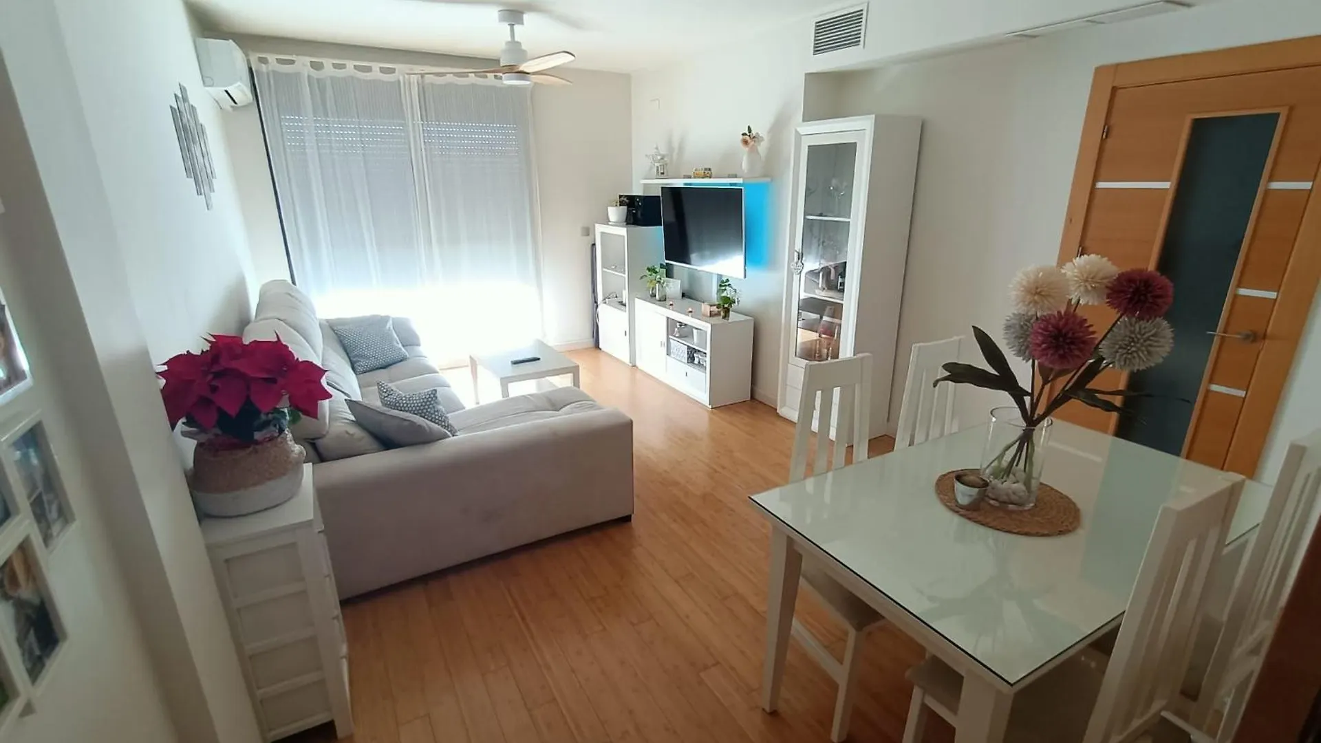 Homestay Acogedora Habitacion Privada En Villa Mayka Granada